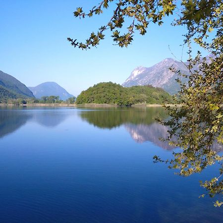 Villaggio Turistico Il Lago Dorato Carlazzo Екстер'єр фото