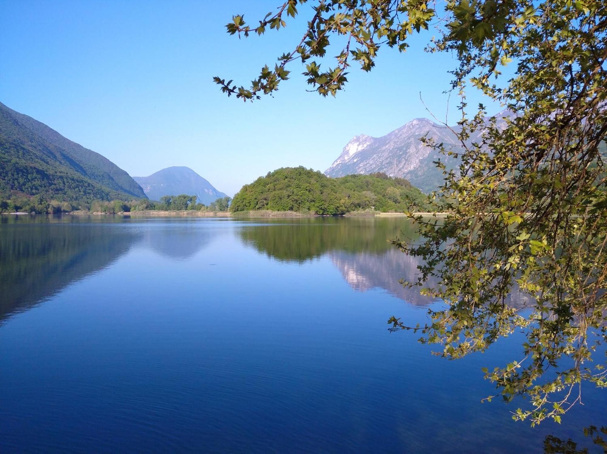 Villaggio Turistico Il Lago Dorato Carlazzo Екстер'єр фото