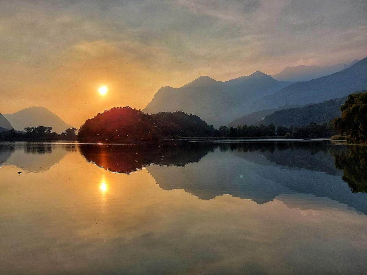 Villaggio Turistico Il Lago Dorato Carlazzo Екстер'єр фото