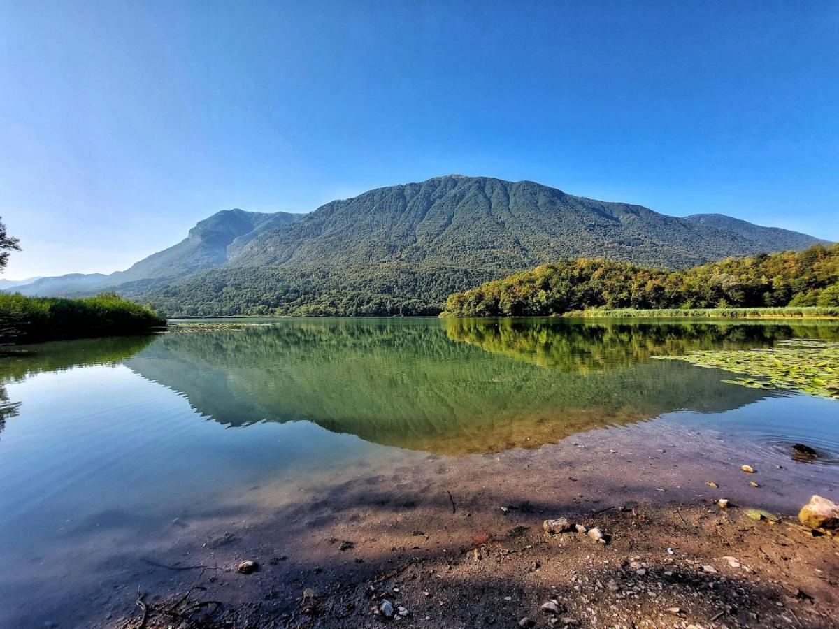 Villaggio Turistico Il Lago Dorato Carlazzo Екстер'єр фото